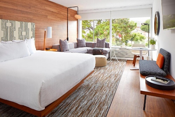 Carmel Mission Inn image 17