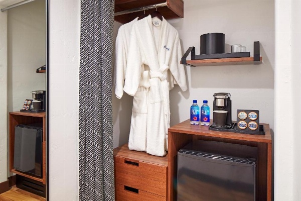 Carmel Mission Inn image 20