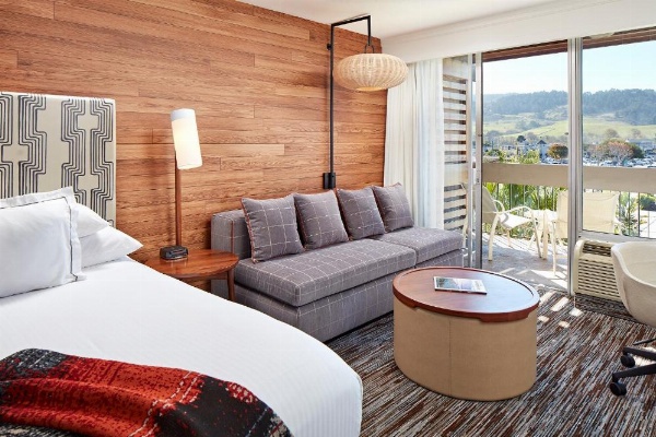 Carmel Mission Inn image 9